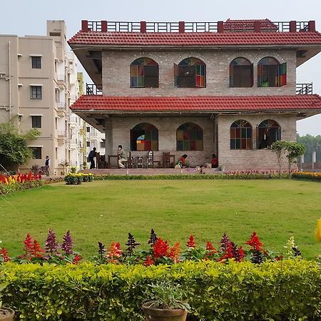 Panthashala Santiniketan Hotel Sri Niketan Exterior foto