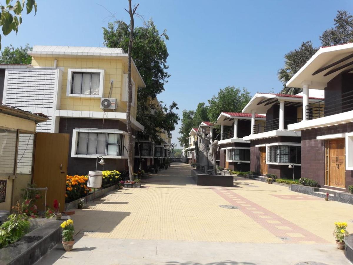 Panthashala Santiniketan Hotel Sri Niketan Exterior foto